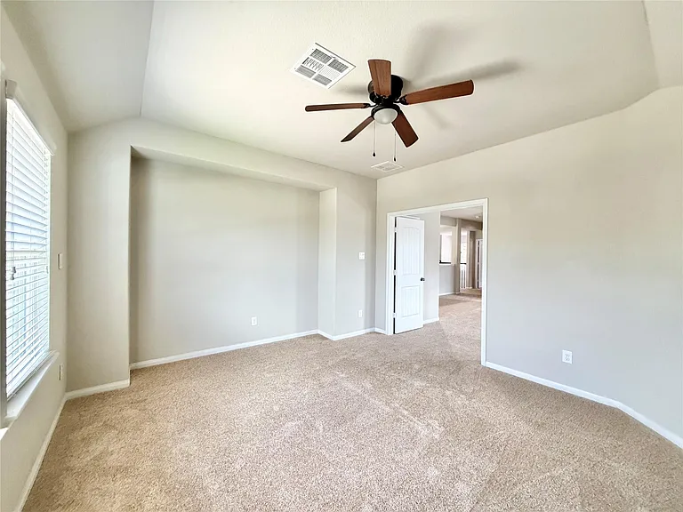 8002 Mesquite Hill Ln — Photo 28