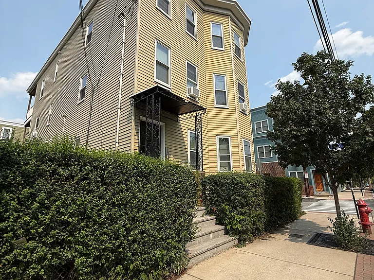 79 Beacon St #3 — Photo 20