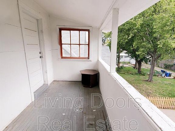 4th image of 1526 S 23rd St APT 3