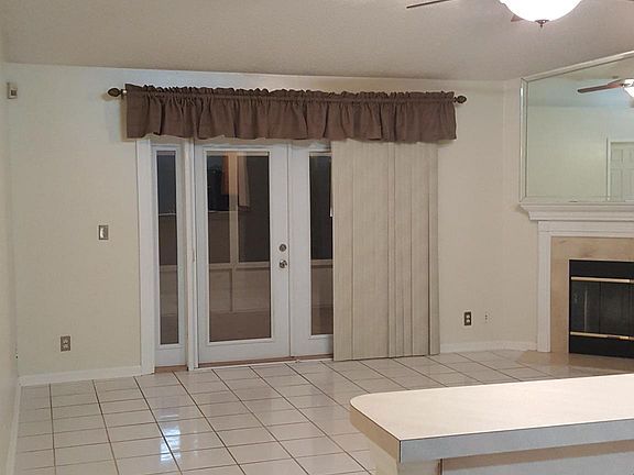 5th image of 12650 Hickory Lakes Dr S