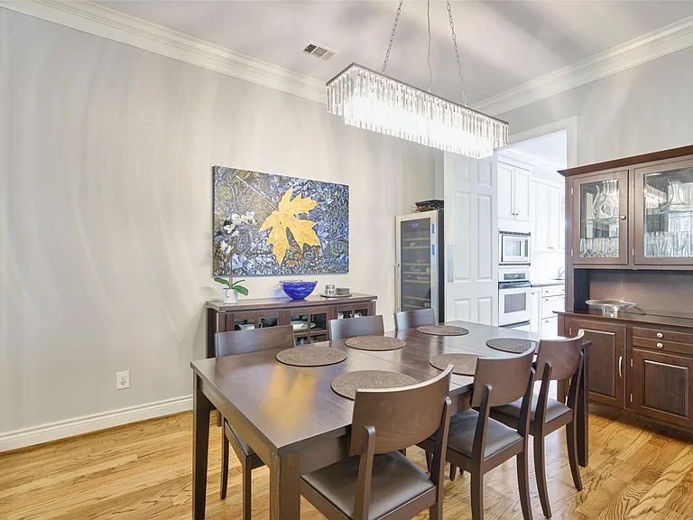4028 Gramercy St — Photo 25