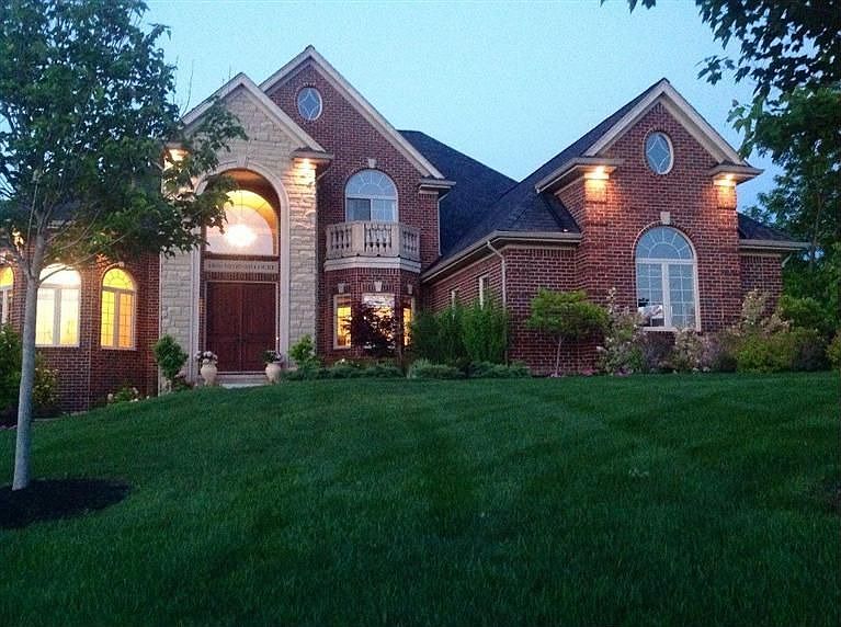 1st image of 44030 Medinah Ct