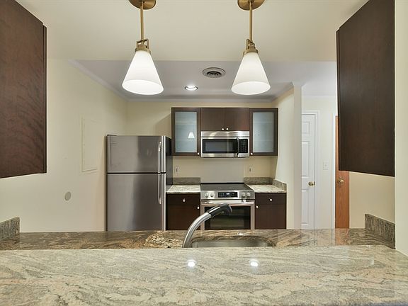 5th image of 75 Glen Rd APT B-5
