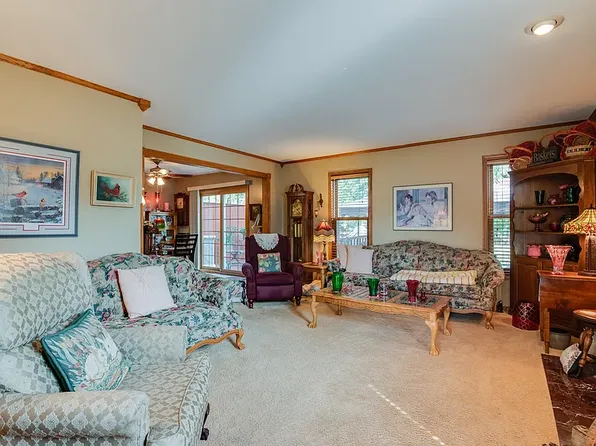 850-852 S Main St, Saukville, WI 53080