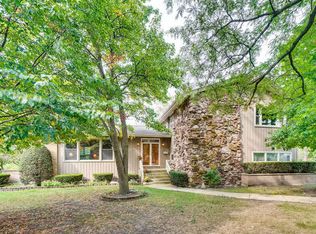 1032 62nd Ct, Downers Grove, IL 60516