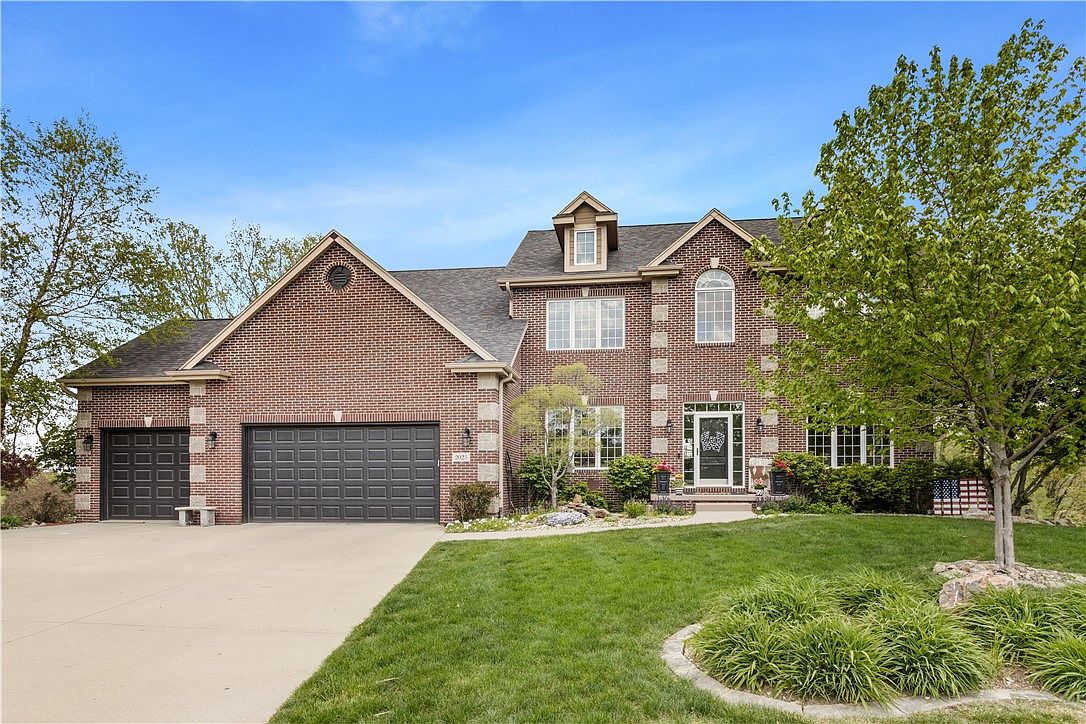 2025 Creekview Ct, Waukee, IA 50263 Zillow