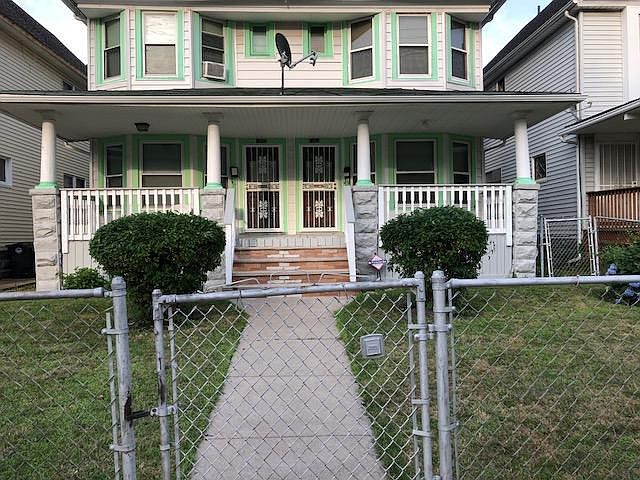 1st image of 1461 E 115th St