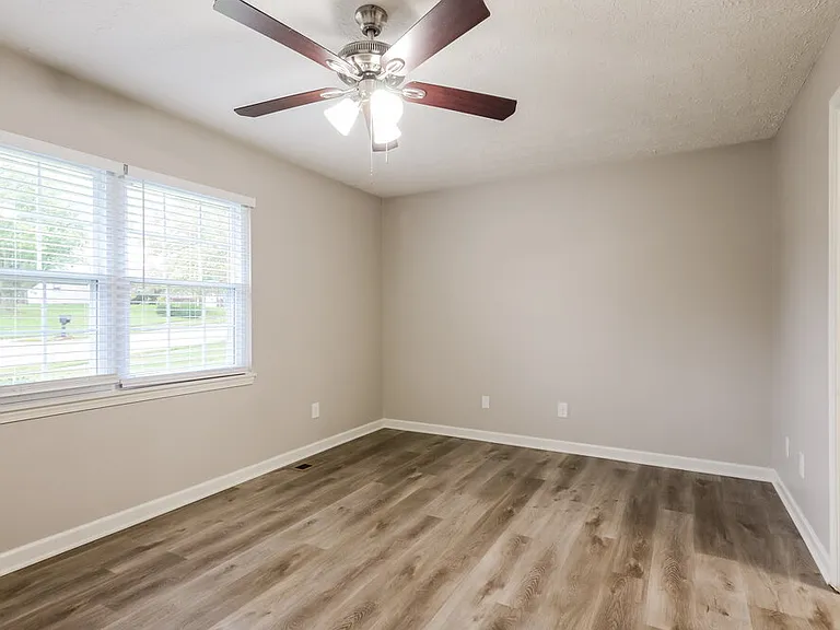 7352 Southern Lakes Dr — Photo 8