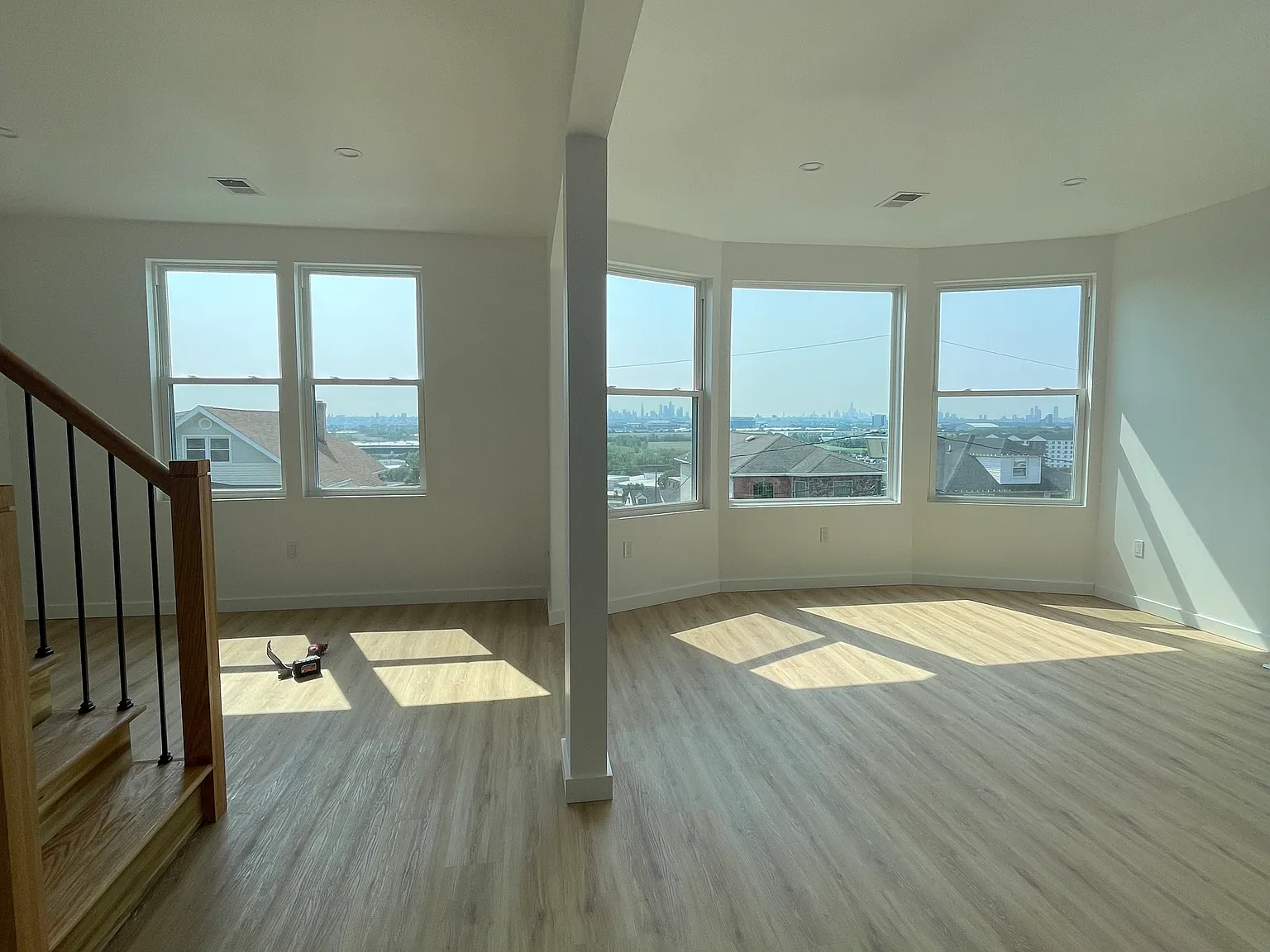 3 bed, 1.5 bath, $3,500 — Photo 3
