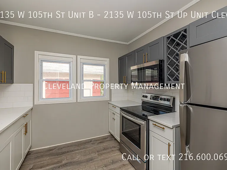 2135 W 105th St #B — Photo 3