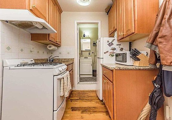 4th image of 97 E 7th St #11A