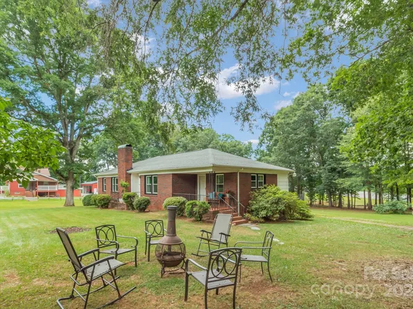 3464 Old Catawba Rd, Claremont, NC 28610