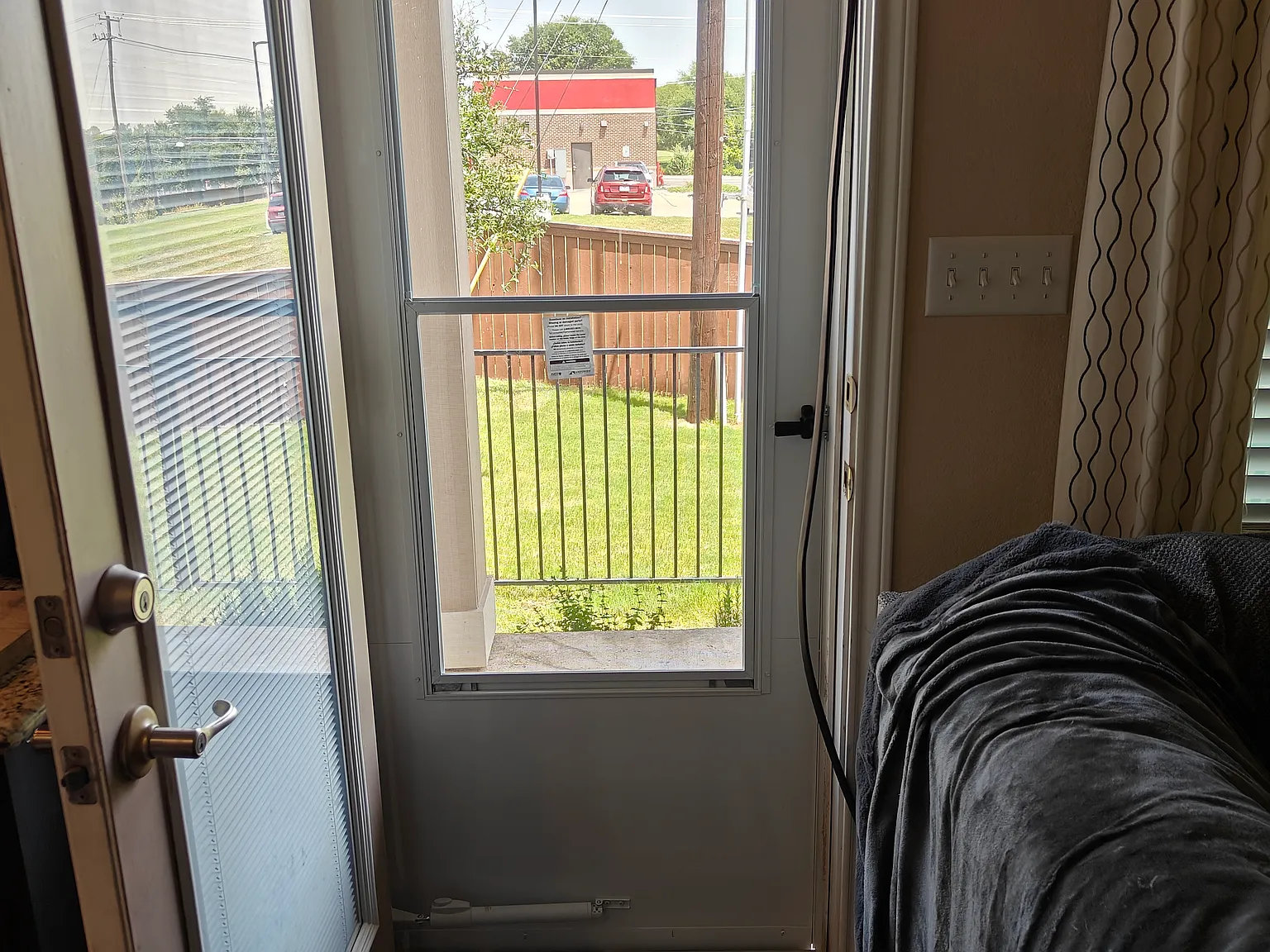 3 bed, 2.5 bath, 1788 sqft, $1,999 — Photo 4