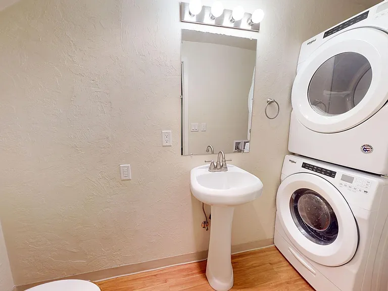Kentfield Townhomes I & II — Photo 114