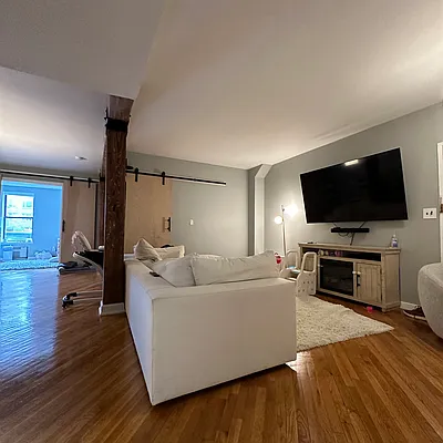 Rented by SERHANT. | media 3