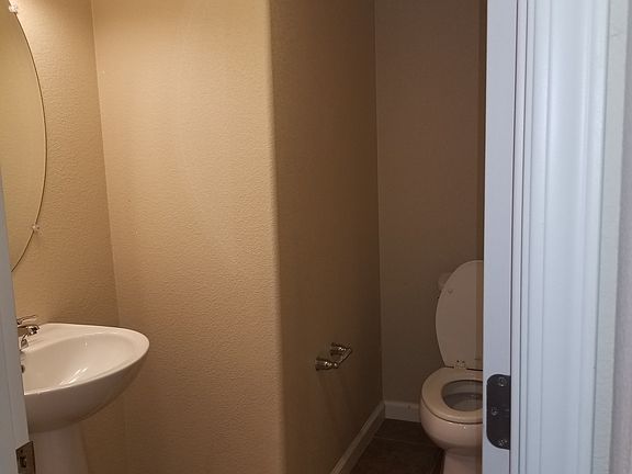 5th image of 8149 Astaire Ln