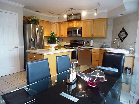 5th image of 203 Muskflower Ct #20H3