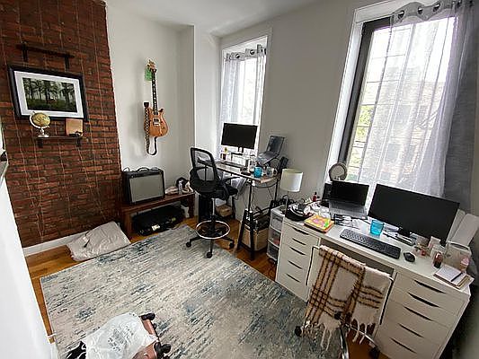 2nd image of 1299 Putnam Ave #2