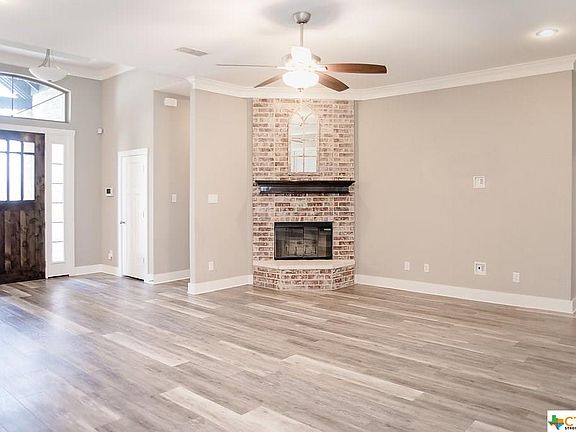 3rd image of 2117 Dunns Hollow Dr