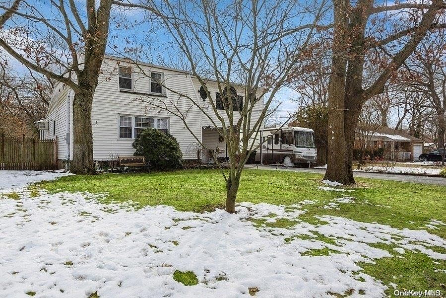 1st image of 560 Kime Avenue