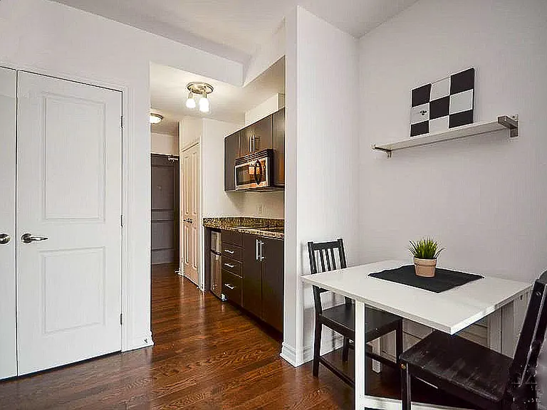429 Kent St #310 — Photo 3