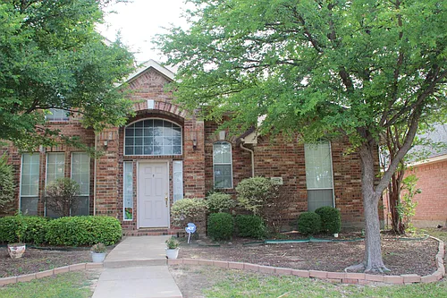 5904 Pinyon Dr Photo 1