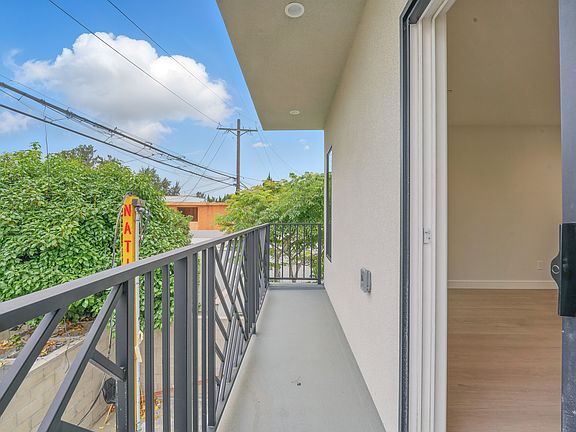 2nd image of 8236 1/2 Blackburn Ave