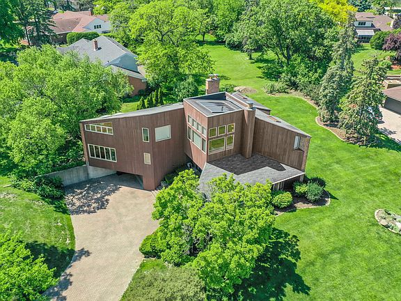 2nd image of 42 Royal Vale Dr