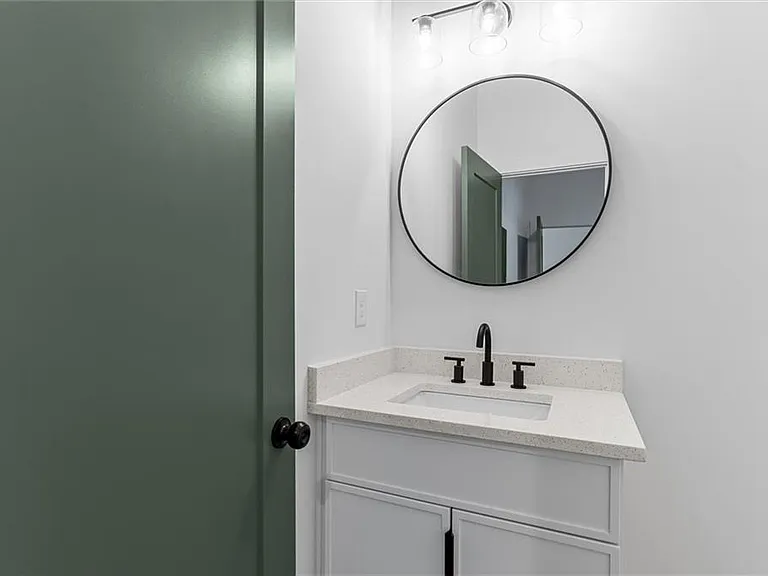 598 Formwalt St SW #A — Photo 19