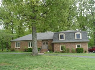 320 Whippoorwill Ln, Paducah, KY 42001