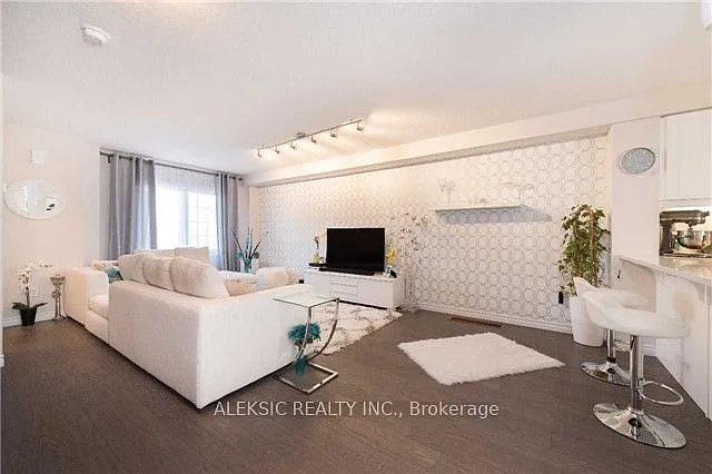 39 Mayland Trl — Photo 15