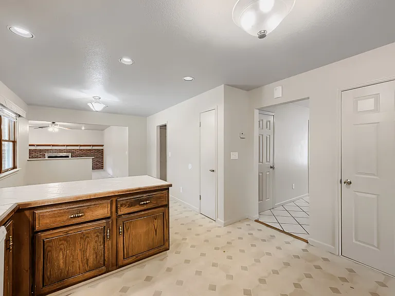 2821 E Serendipity Cir — Photo 9