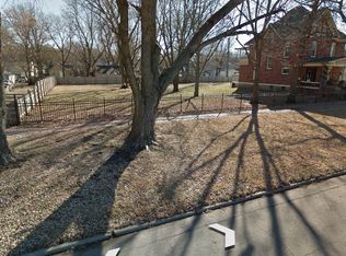 320 SW Taylor St, Topeka, KS 66603