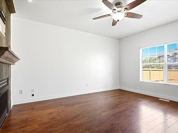5th image of 2113 E Glamis Ct