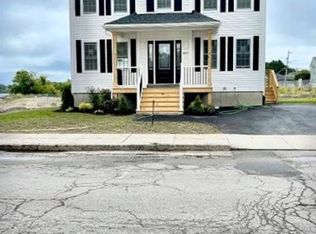877 Dwelly St, Fall River, MA 02724