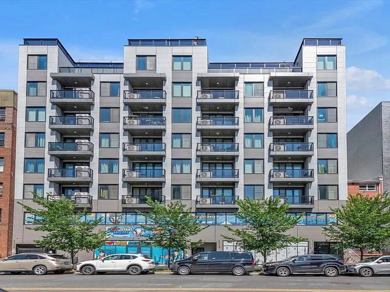 15 W End Ave #8A