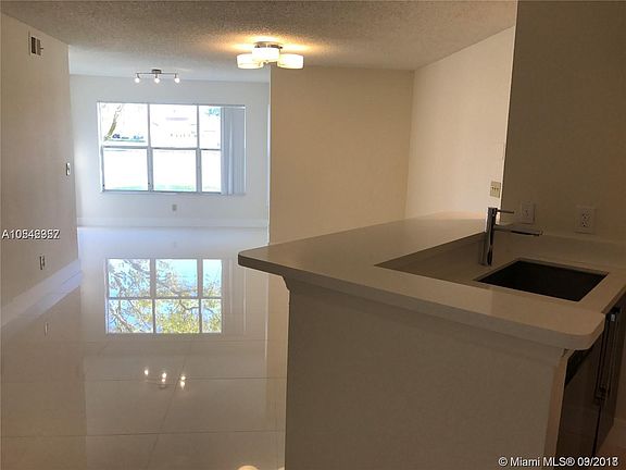 3rd image of 12430 Vista Isles Dr APT 1312