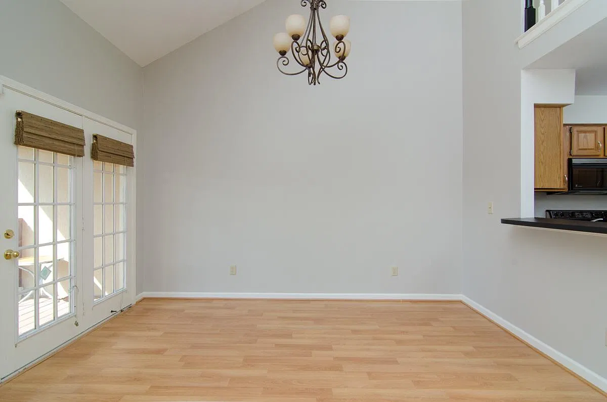 2 bed, 1793 sqft, $2,400 — Photo 4