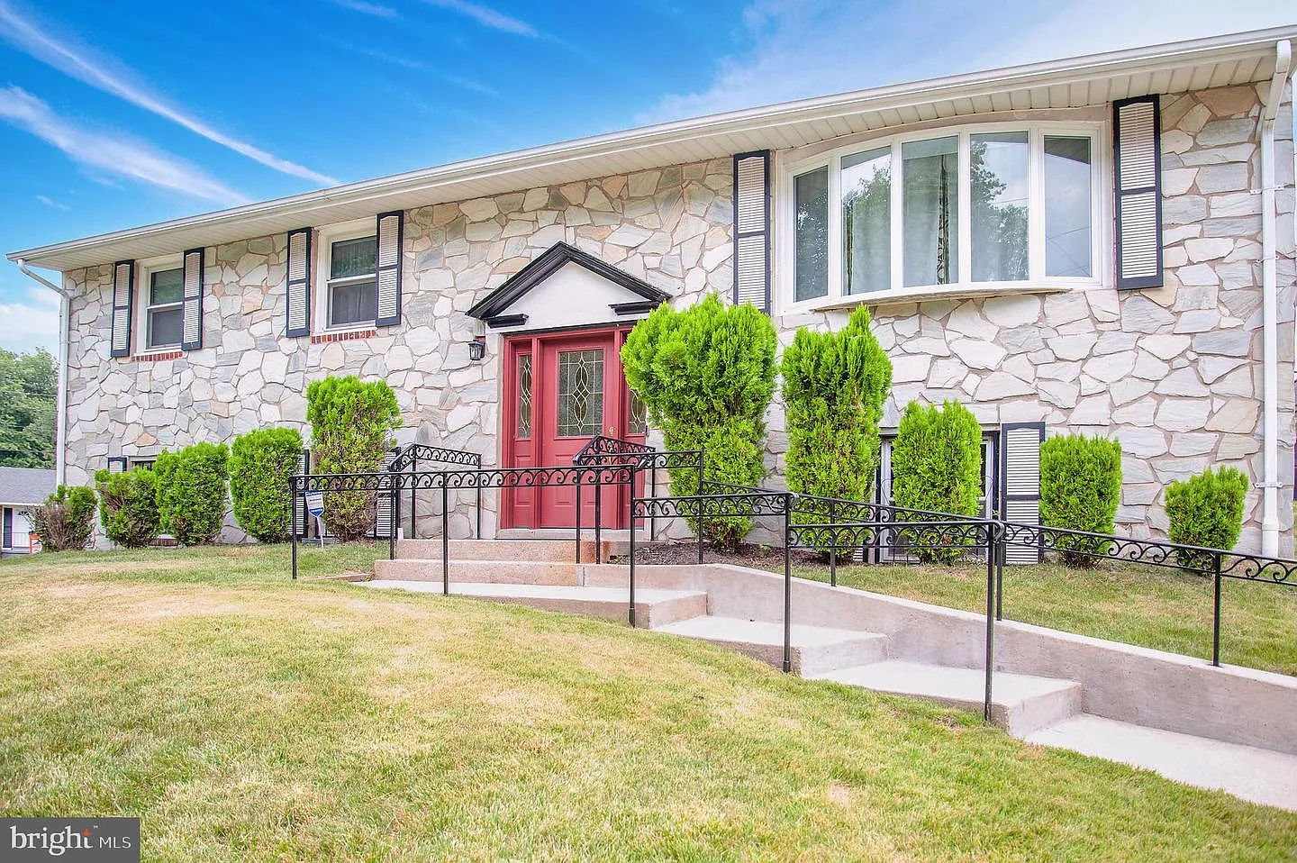 613 Millwoof Dr photo 1