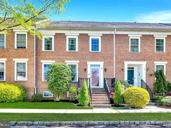 85 Malsbury St, Robbinsville, NJ 08691