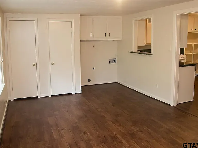 2512 Sheryl Ln — Photo 4