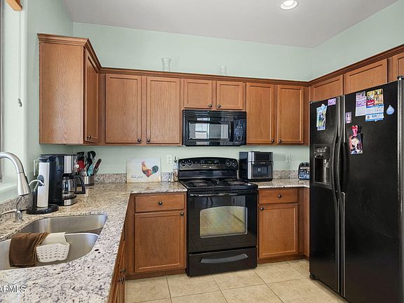 3rd image of 18264 N ARBOR Drive