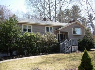 17 Stackpole Rd, Somersworth, NH 03878