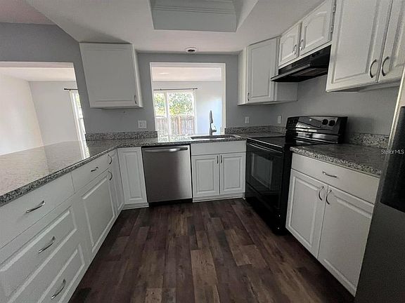5th image of 2072 Los Lomas Dr
