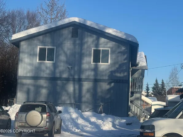 2225 Eagle St, Anchorage, AK 99503