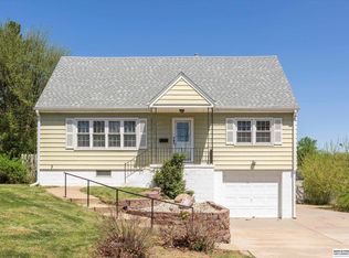 4028 Mary St, Omaha, NE 68112