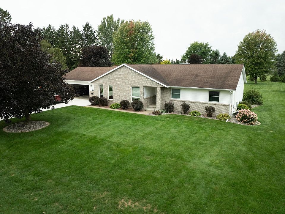 1st image of 740 Deresch St