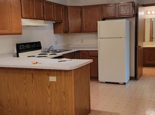 710 Monroe St #4, Little Chute, WI 54140