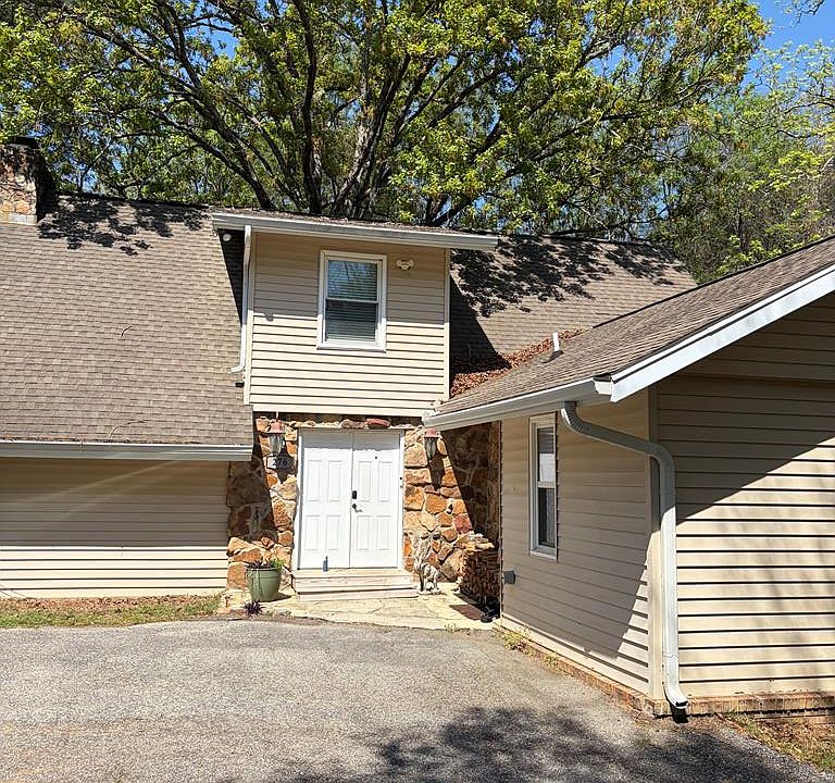 1st image of 276 Wicksburg Rd