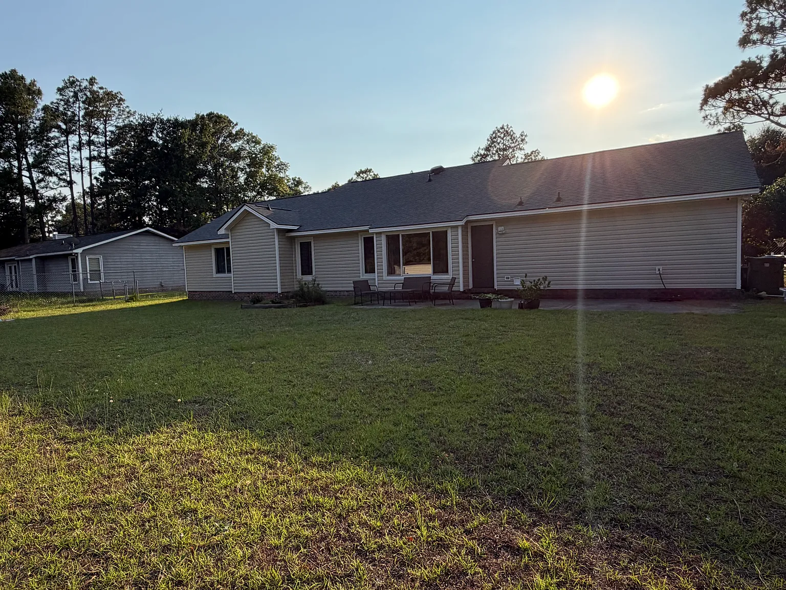 3 bed, 2.5 bath, 1501 sqft, $1,875 — Photo 3